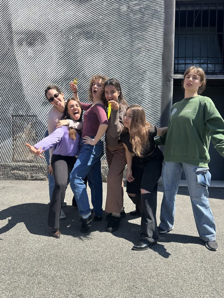 Luogo di Mezzo, riprese: backstage gruppo allegro